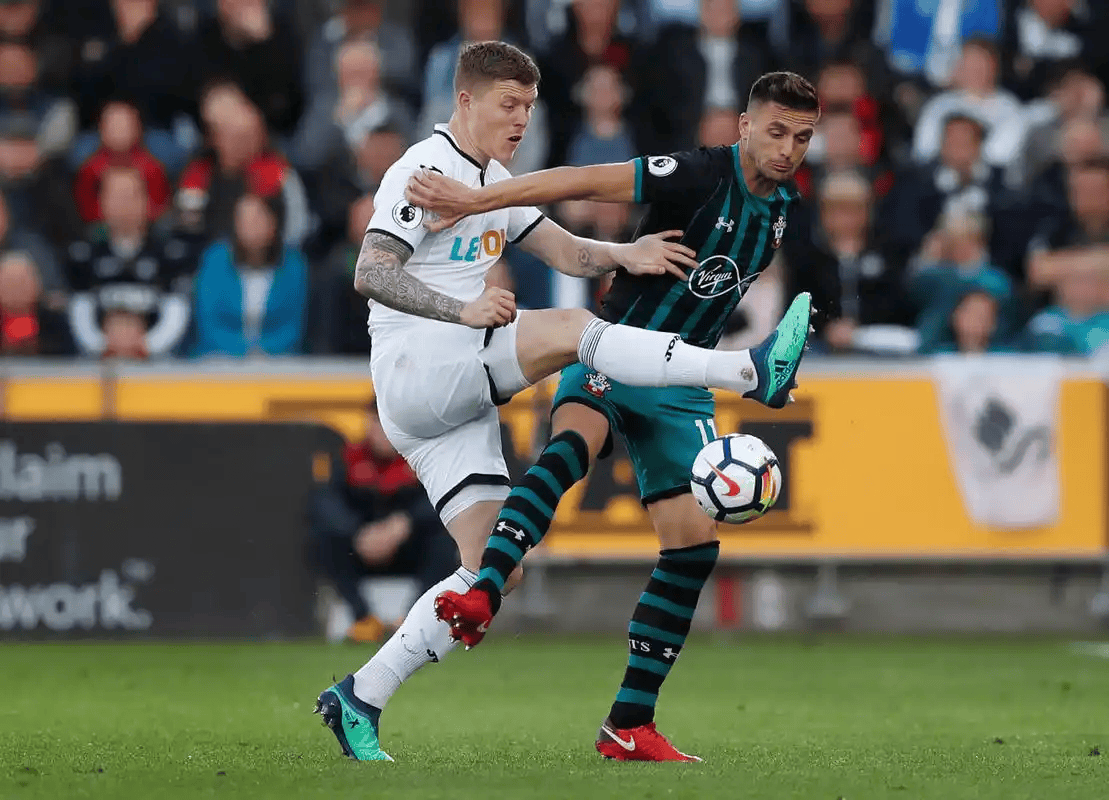 万博体育app-比利亚雷亚尔国际比赛日战术微调圣安东尼奥马刺远射贴柱备战荷甲，这一次真的今夜圣安东尼奥马刺调整名单以备德甲 